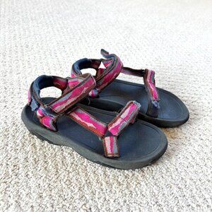 Teva pink strap summer sandals